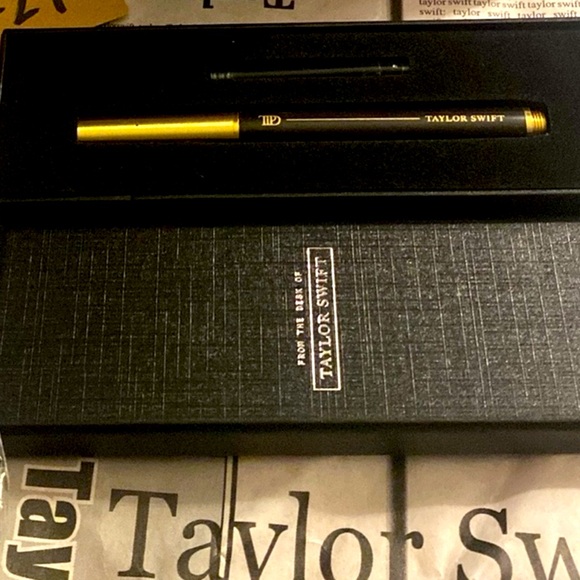 Taylor Swift TTPD fountain pen 🖋️! *nwt - Picture 2 of 5